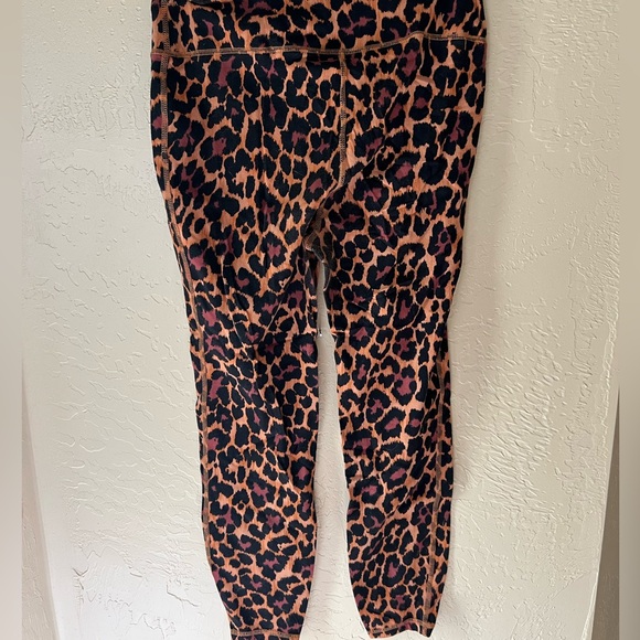 J.Crew Leopard Print Weekend High Waist Slim Fit 7/8  Leggings Large - Picture 3 of 4